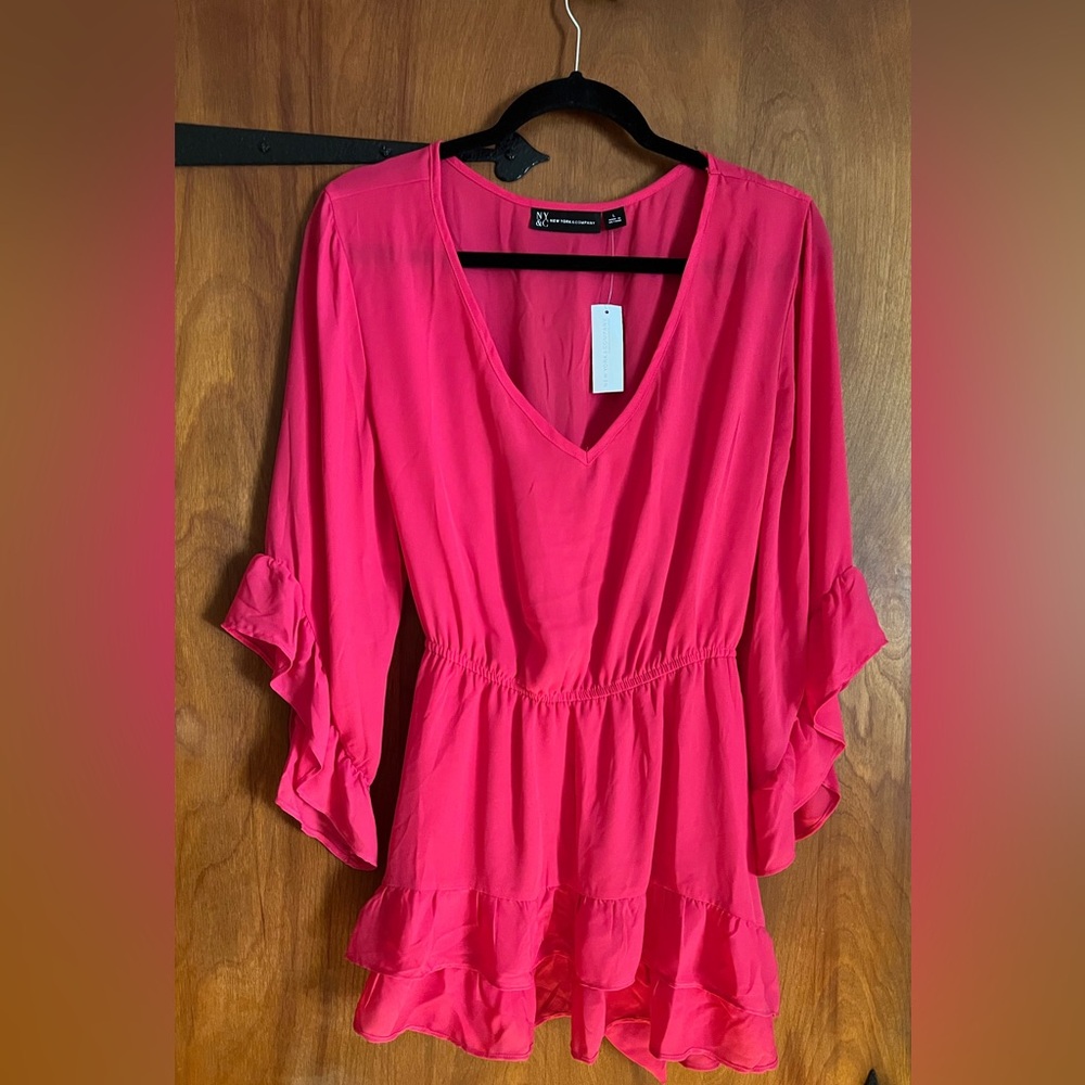Blouse Nee York and company size Lg new with tags